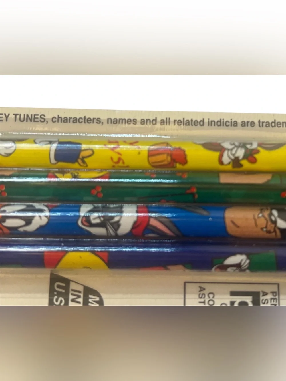 Vintage 1990’s Looney Tunes 4 Christmas Multicolor Pencils. New with Tags